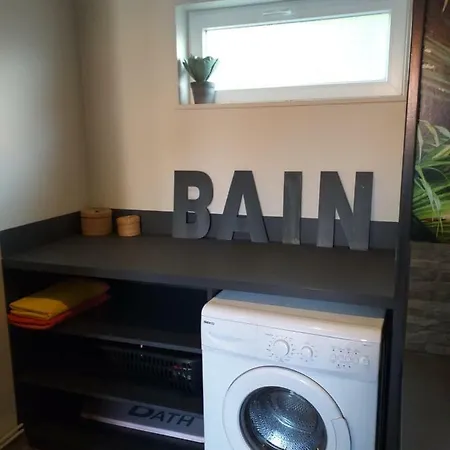 La Grange Apartment *